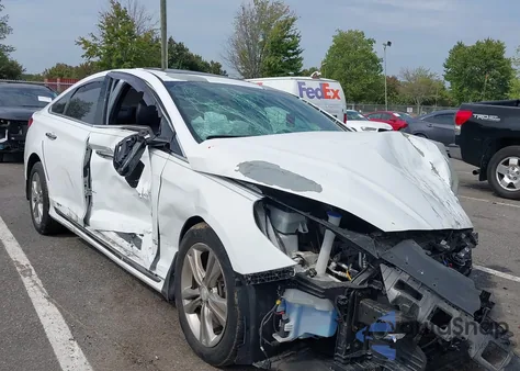 2018 Hyundai Sonata Sport+ z USA, uszkodzony, nr VIN 5NPE34AF7JH716096